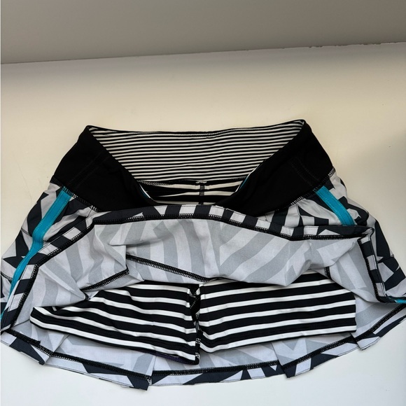 Lululemon SeaWheeze Pace Rival Skirt - Picture 2 of 4